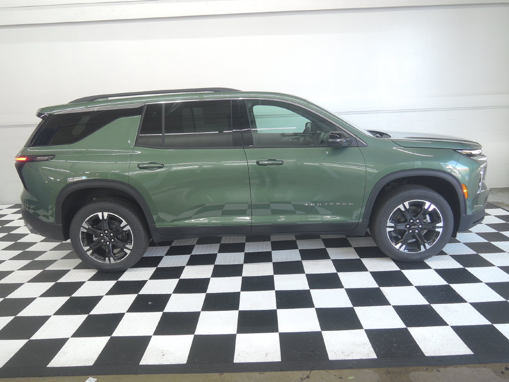 New 2027 Chevrolet Traverse LT SUV