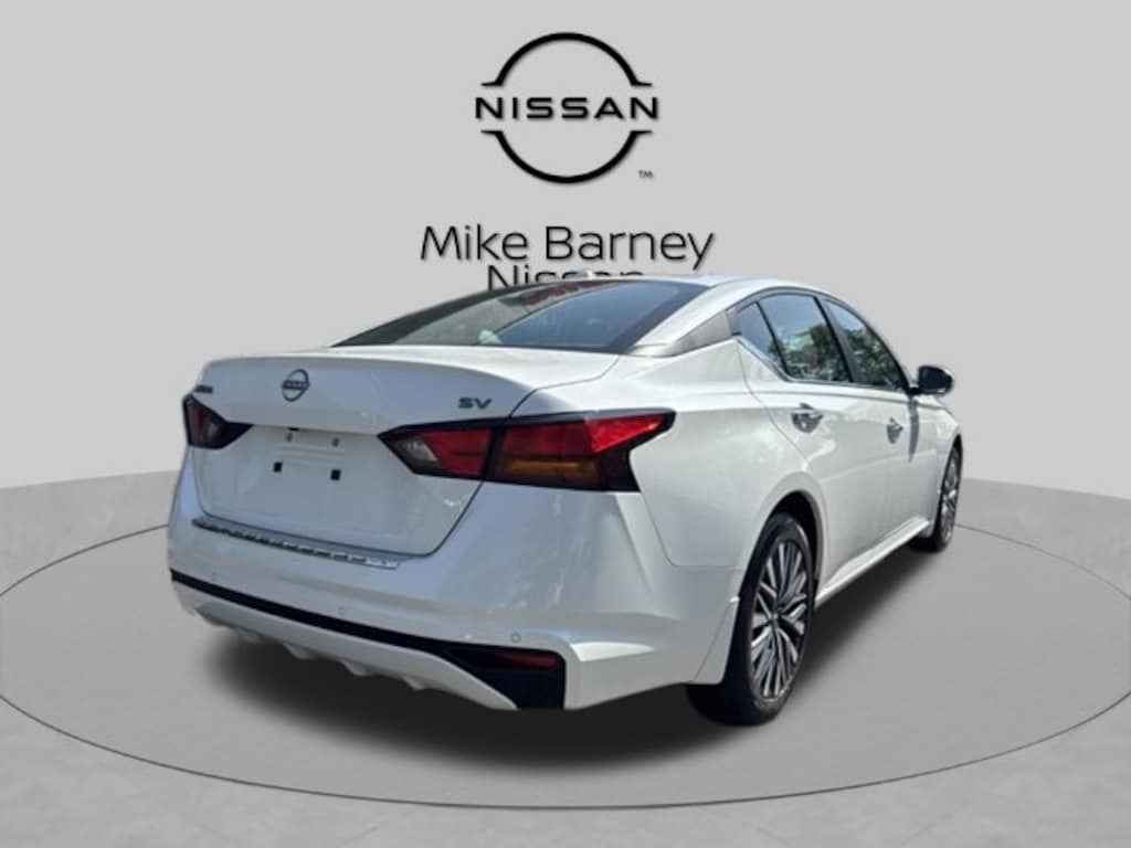 Used 2023 Nissan Altima 2.5 SV Sedan