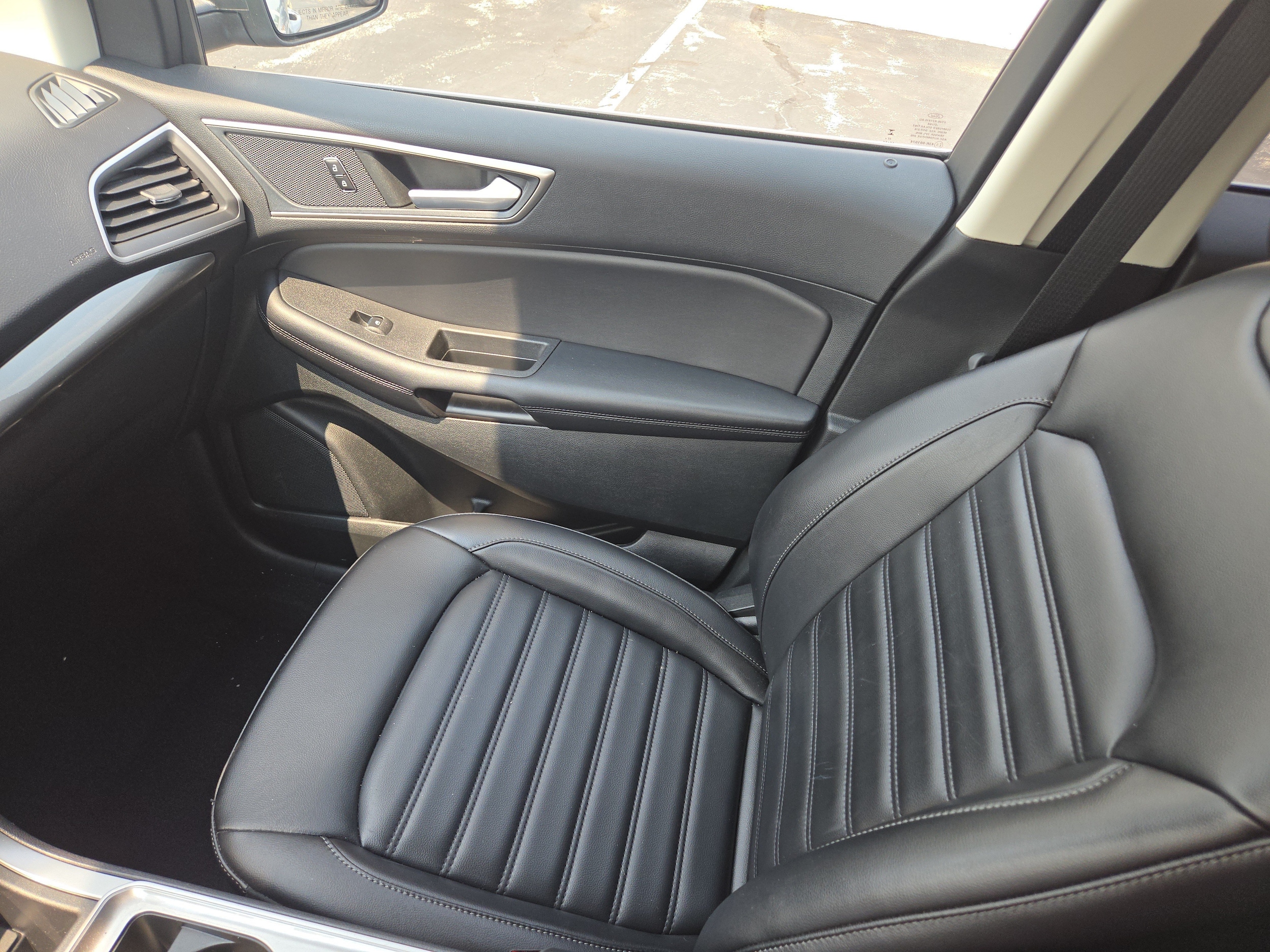 2023 Ford Edge SEL - Photo 25