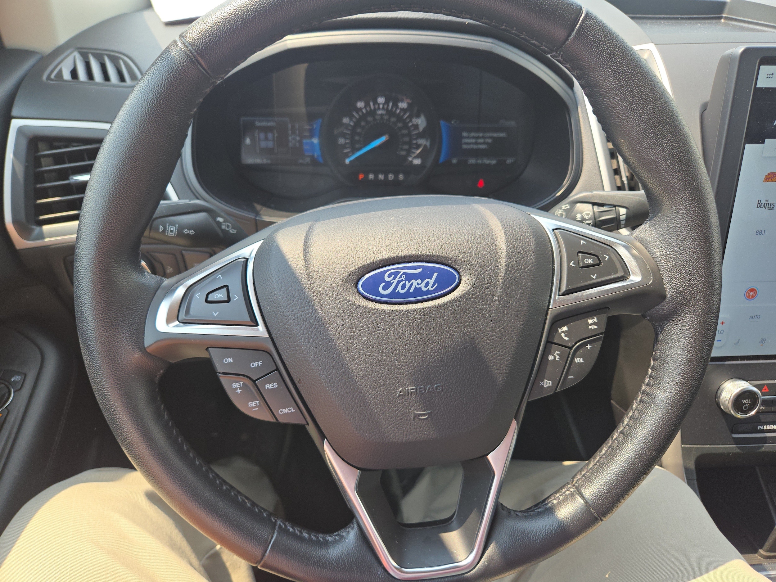 2023 Ford Edge SEL - Photo 20