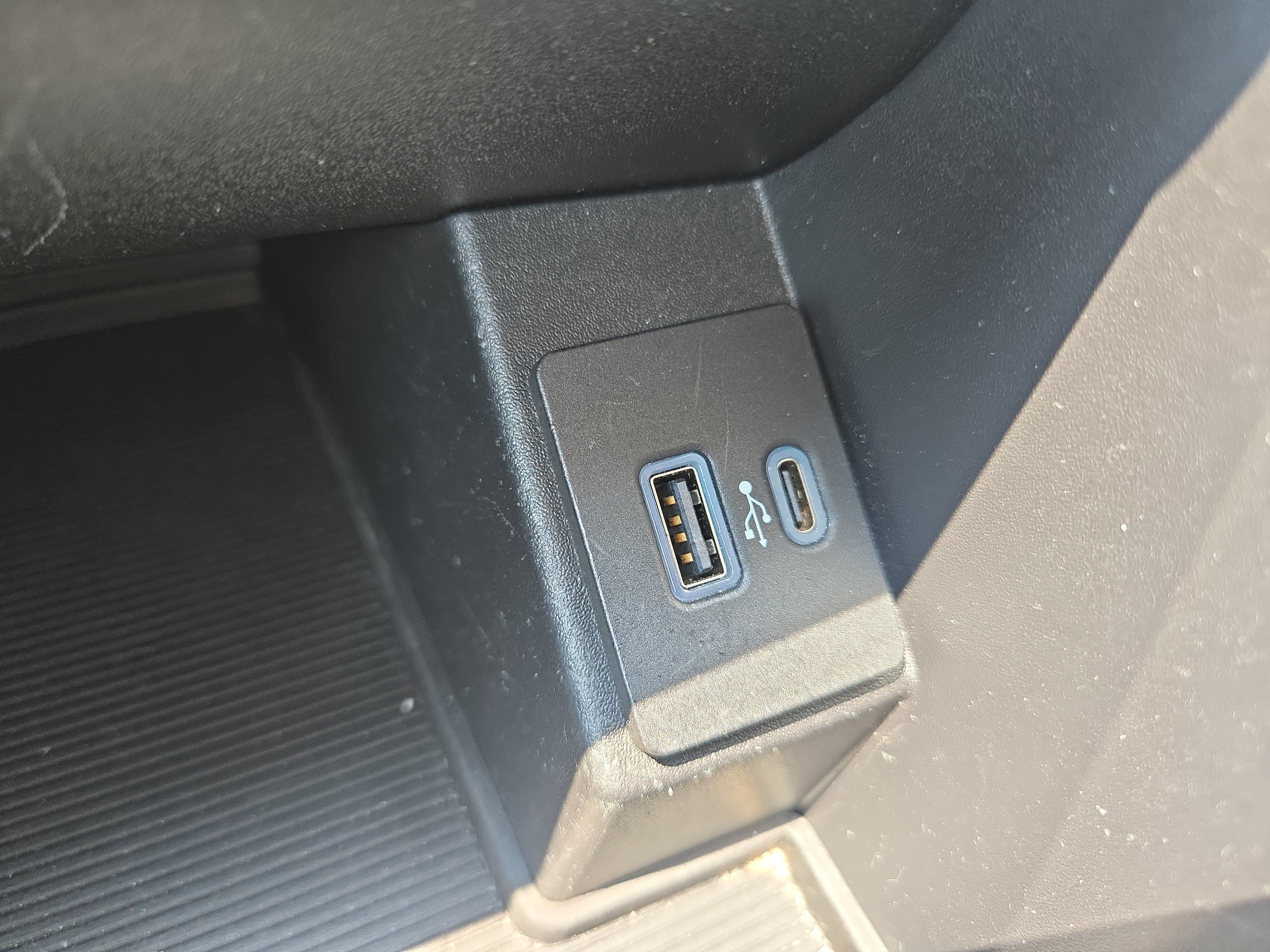 2023 Ford Edge SEL - Photo 29