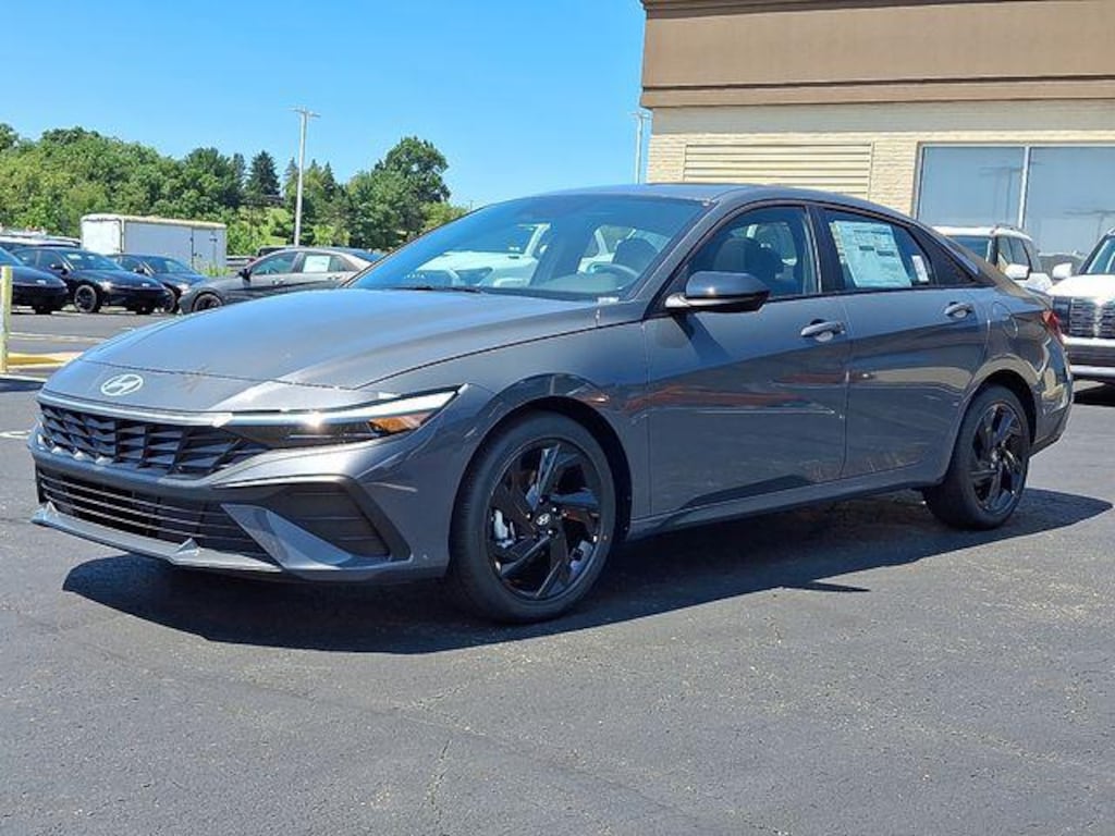 New 2026 Hyundai Elantra SEL Sport Sedan
