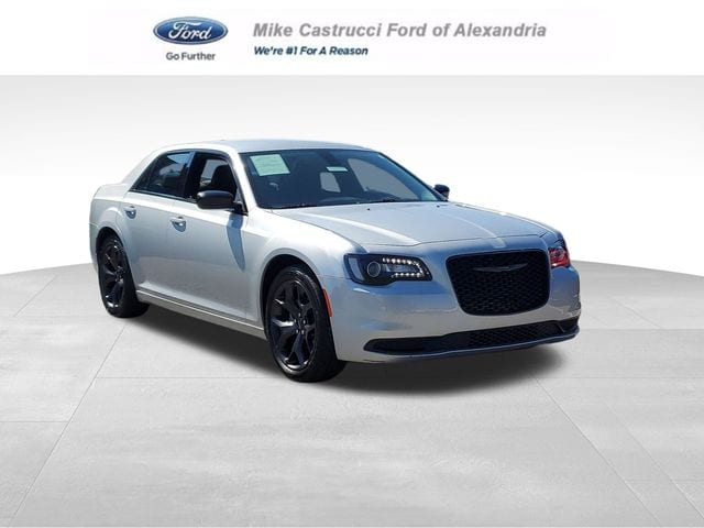 2023 Chrysler 300