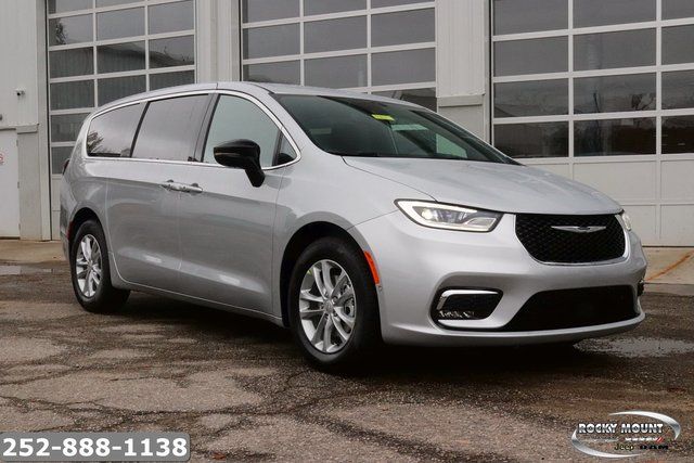2026 Chrysler Pacifica