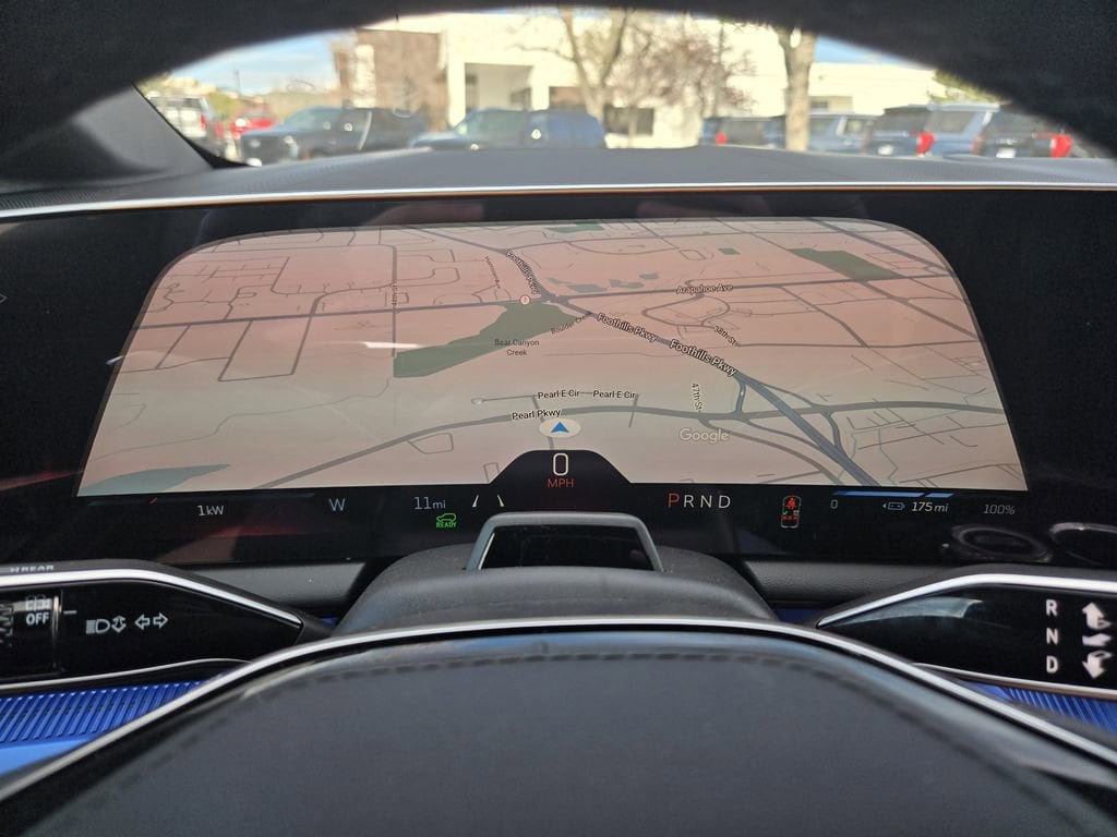 2026 Cadillac OPTIQ V-Series - Photo 9