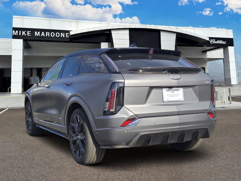 2026 Cadillac OPTIQ V-Series - Photo 3