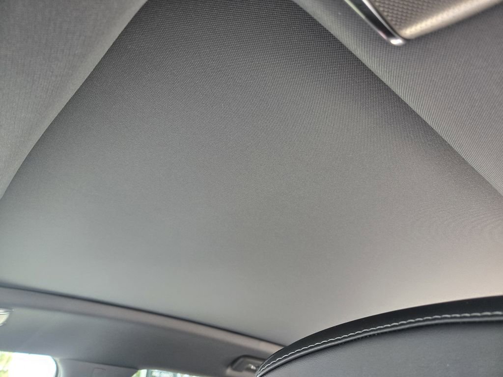 2026 Cadillac OPTIQ V-Series - Photo 14