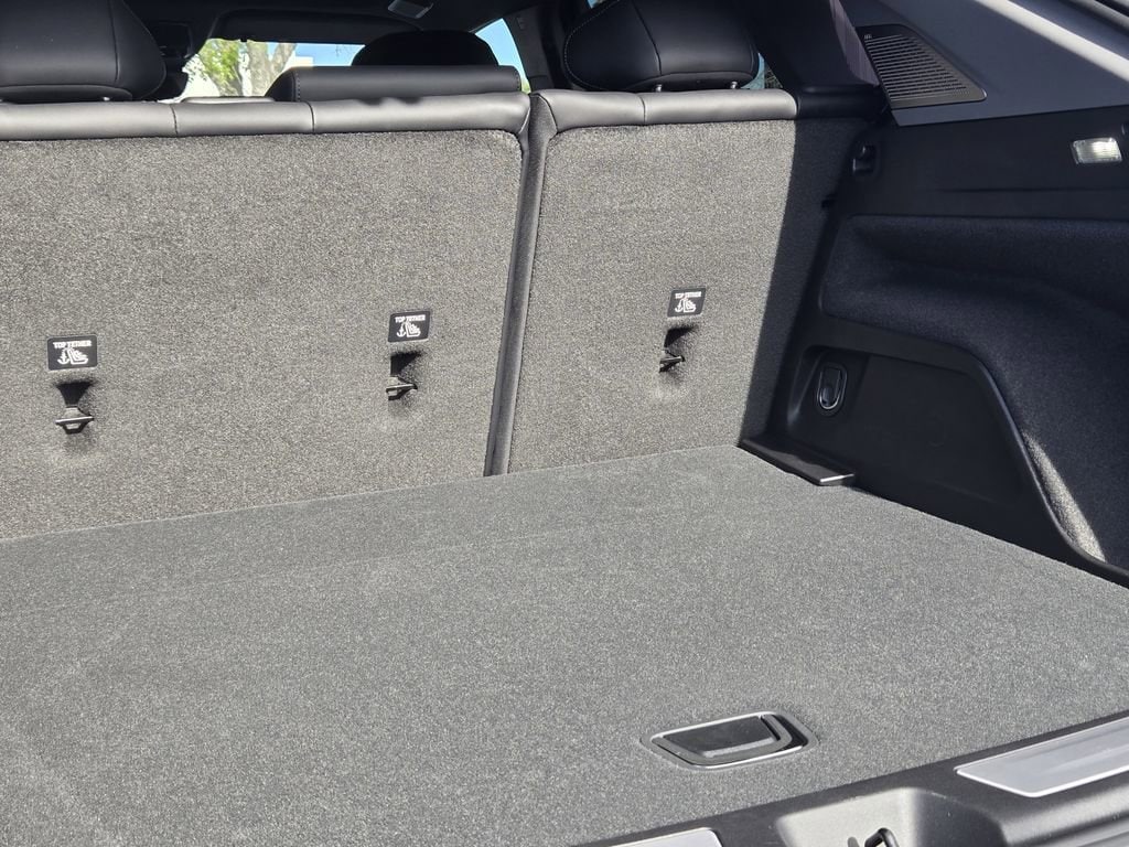 2026 Cadillac OPTIQ V-Series - Photo 20