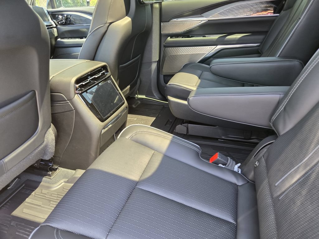2026 Cadillac Escalade IQL Premium Sport - Photo 17