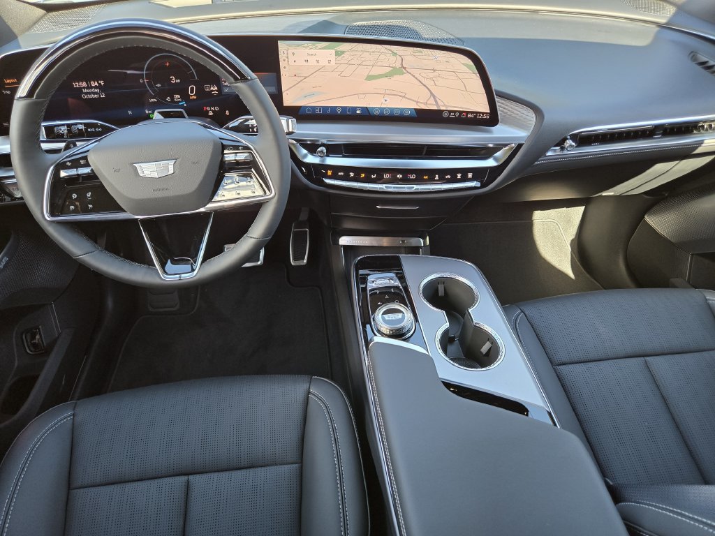 2027 Cadillac LYRIQ Premium Luxury - Photo 16