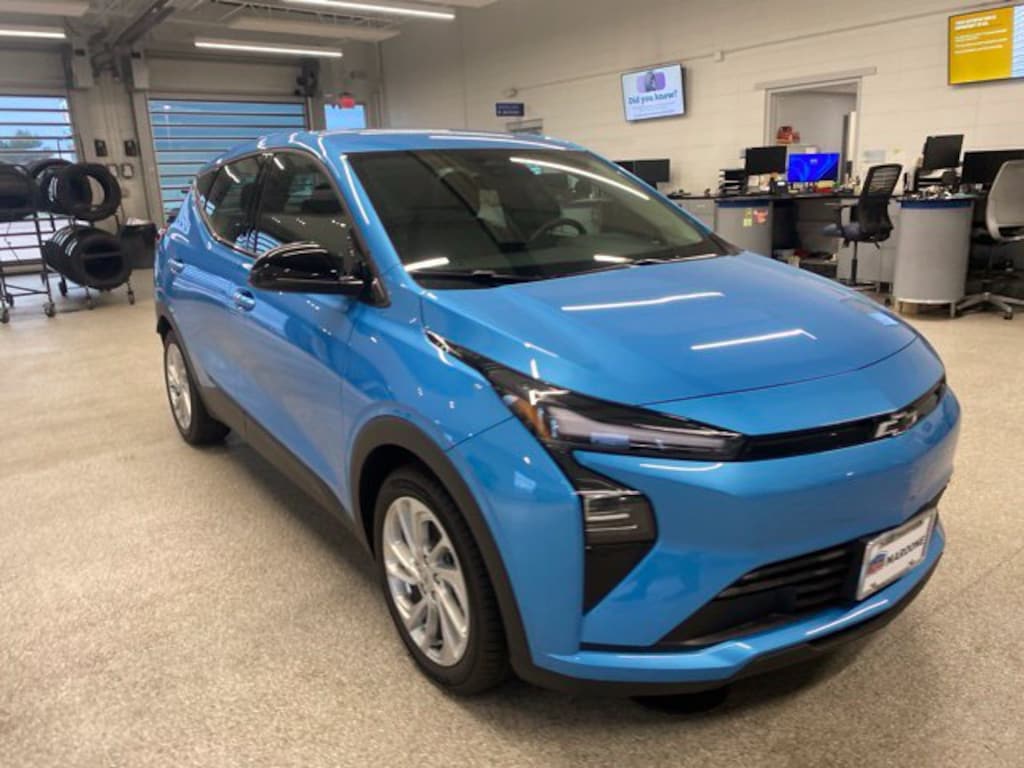 New 2027 Chevrolet Bolt LT SUV