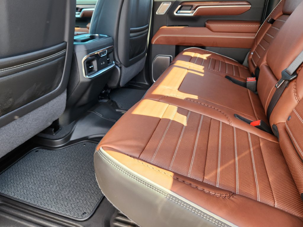 2026 GMC Sierra 3500HD Denali Ultimate - Photo 10