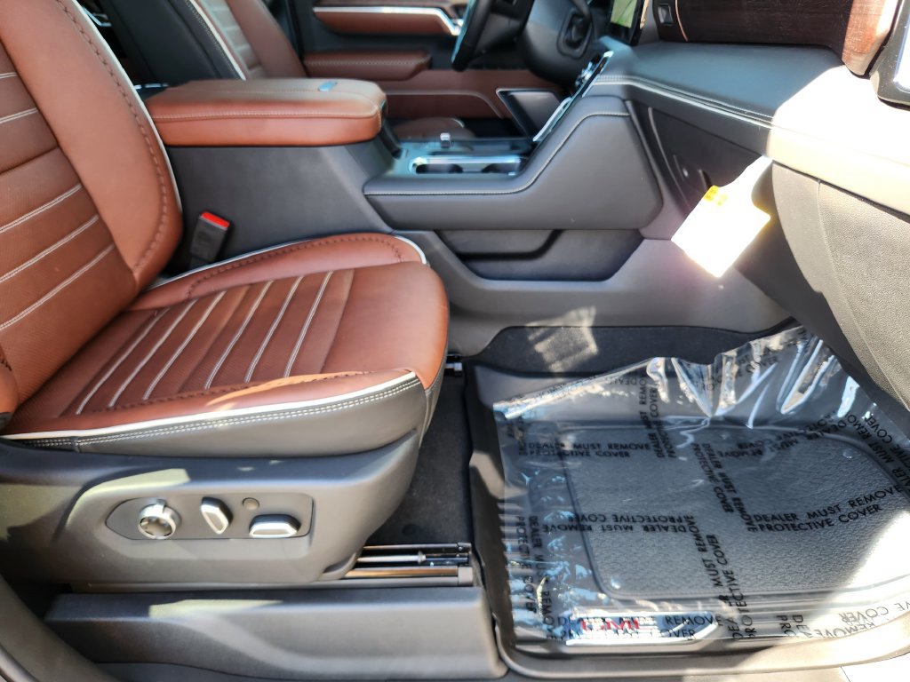 2026 GMC Sierra 3500HD Denali Ultimate - Photo 15