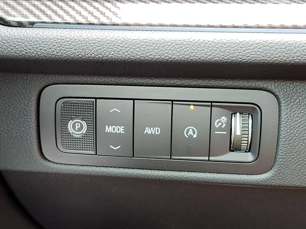 2027 Chevrolet Traverse Z71 - Photo 15