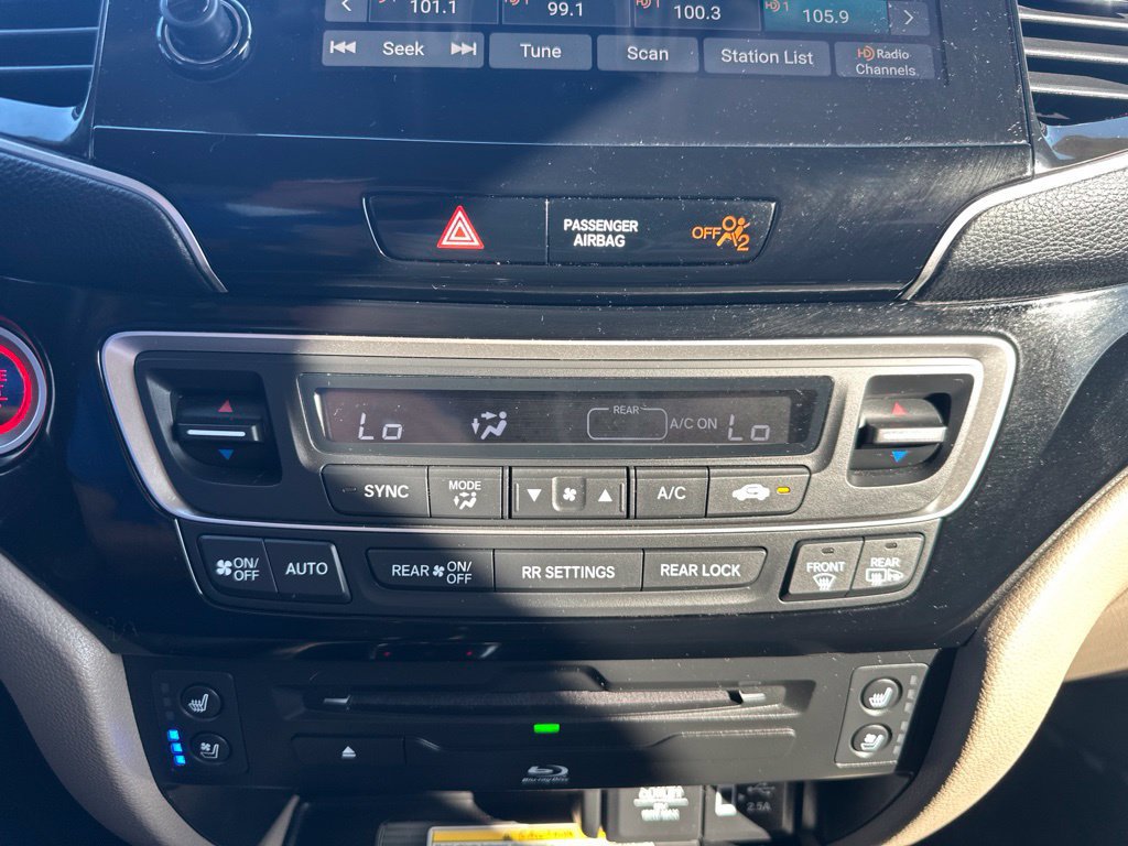 Used 2021 Honda Pilot AWD Elite SUV