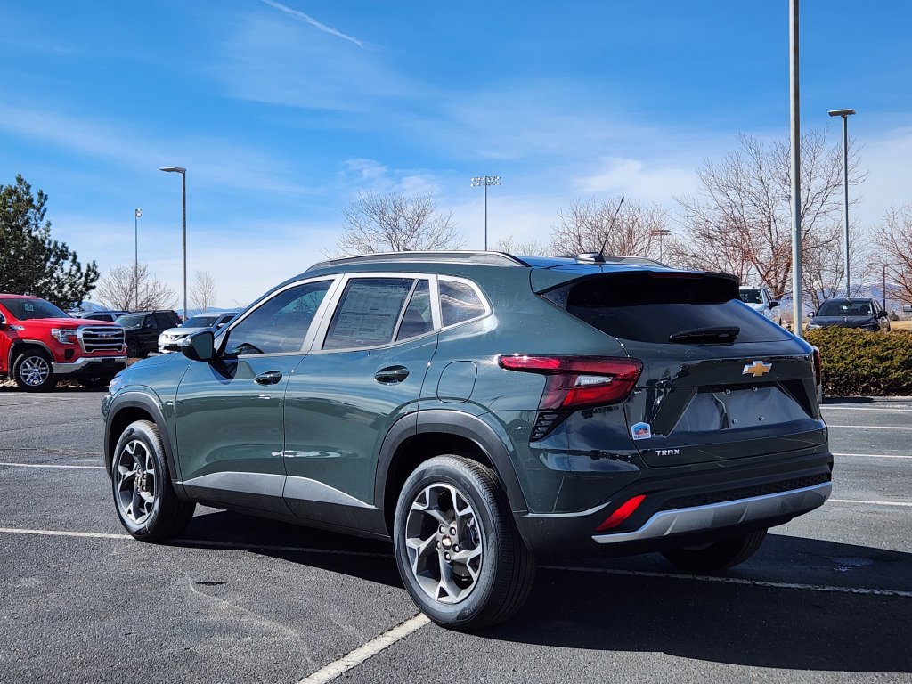2026 Chevrolet Trax LT - Photo 2