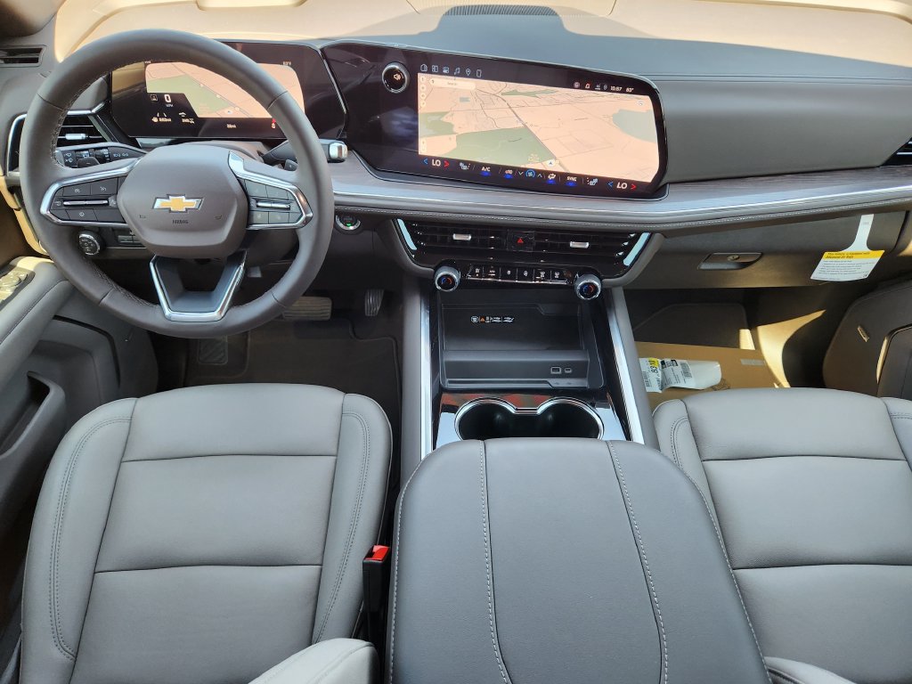 2026 Chevrolet Suburban LT - Photo 12