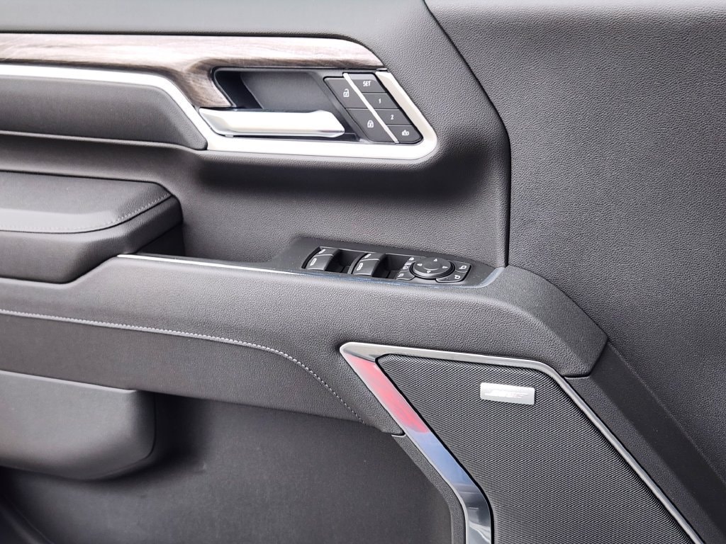 2026 Chevrolet Silverado 2500 HD LTZ - Photo 7
