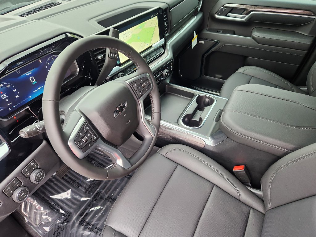 2026 Chevrolet Silverado 2500 HD LTZ - Photo 8