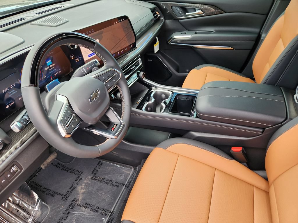 2027 Chevrolet Traverse Z71 - Photo 8