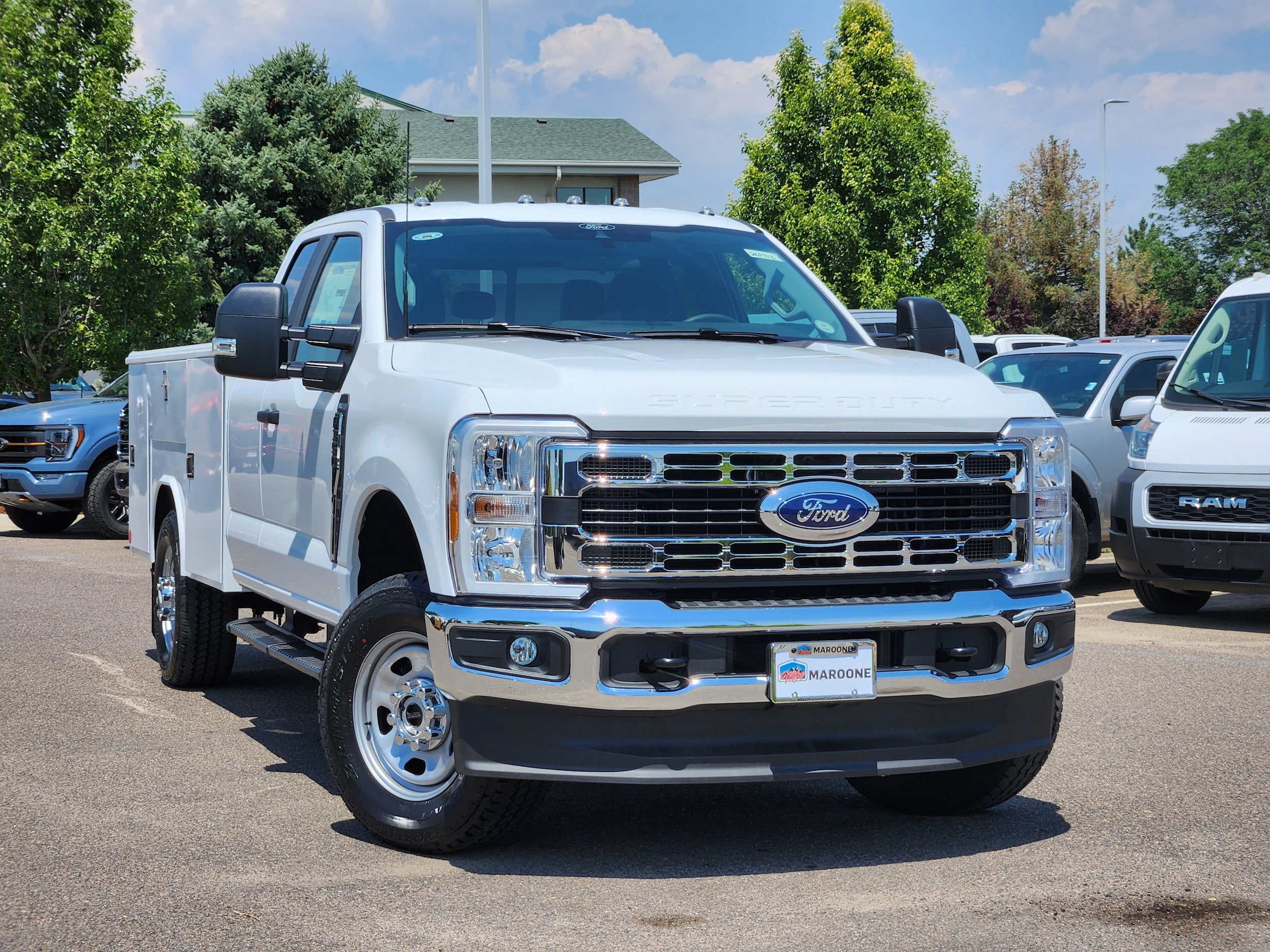 2026 Ford F-350 Super Duty Chassis Cab