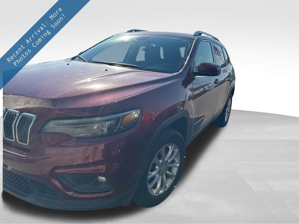 Used 2019 Jeep Cherokee Latitude SUV