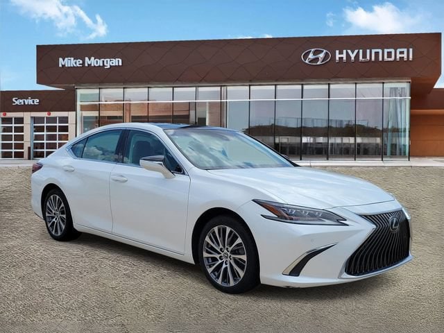 2019 Lexus ES