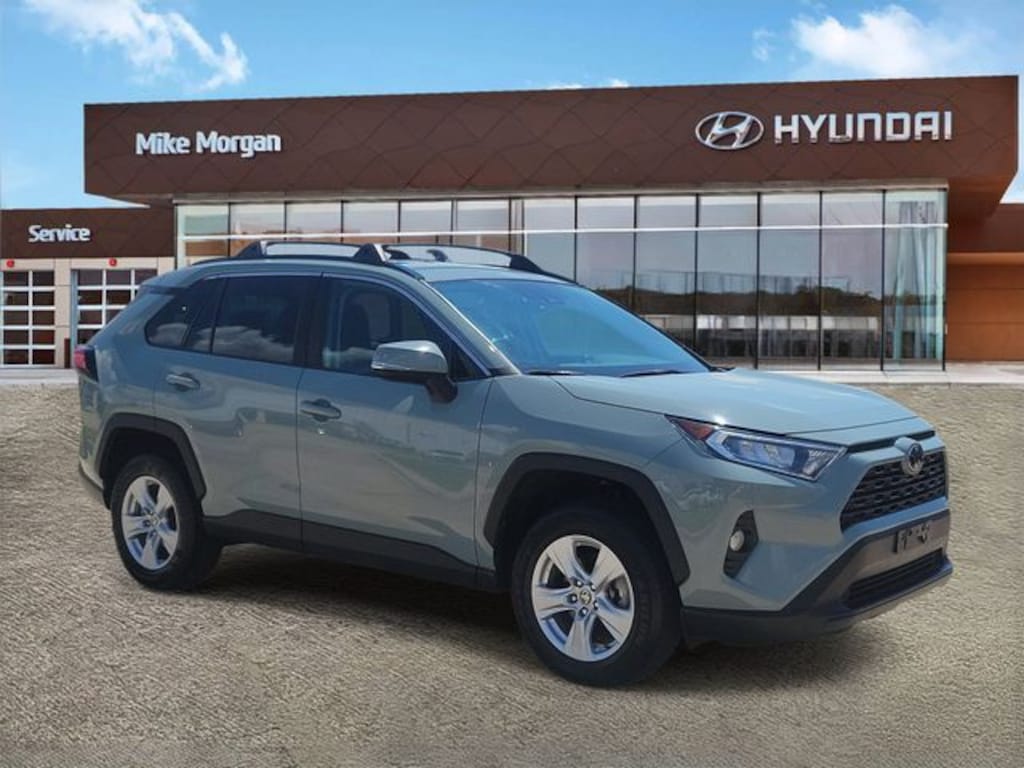 Used 2021 Toyota RAV4 XLE XLE FWD