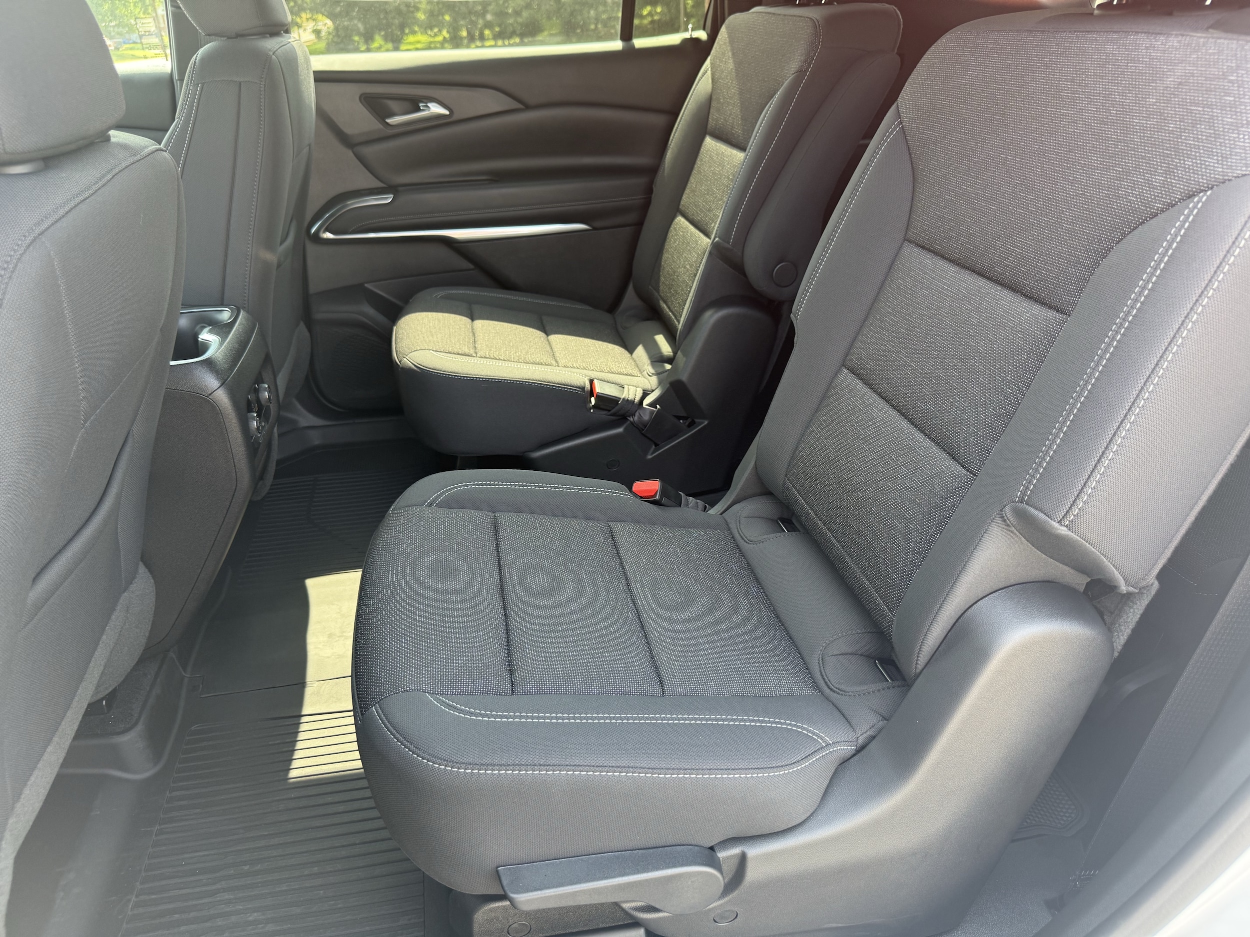 2026 Chevrolet Traverse LT - Photo 9