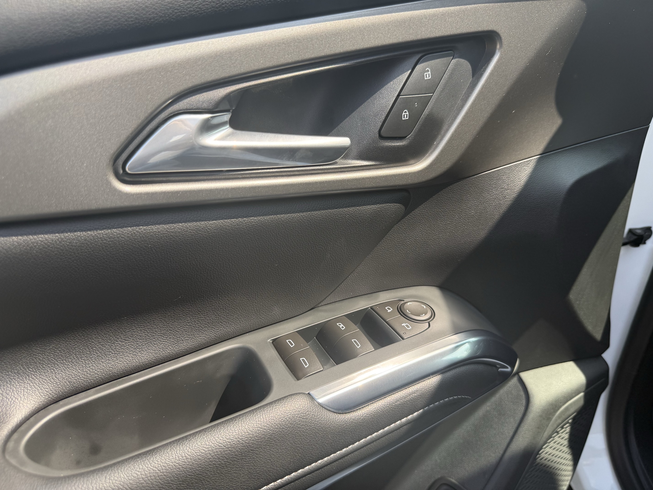 2026 Chevrolet Traverse LT - Photo 11