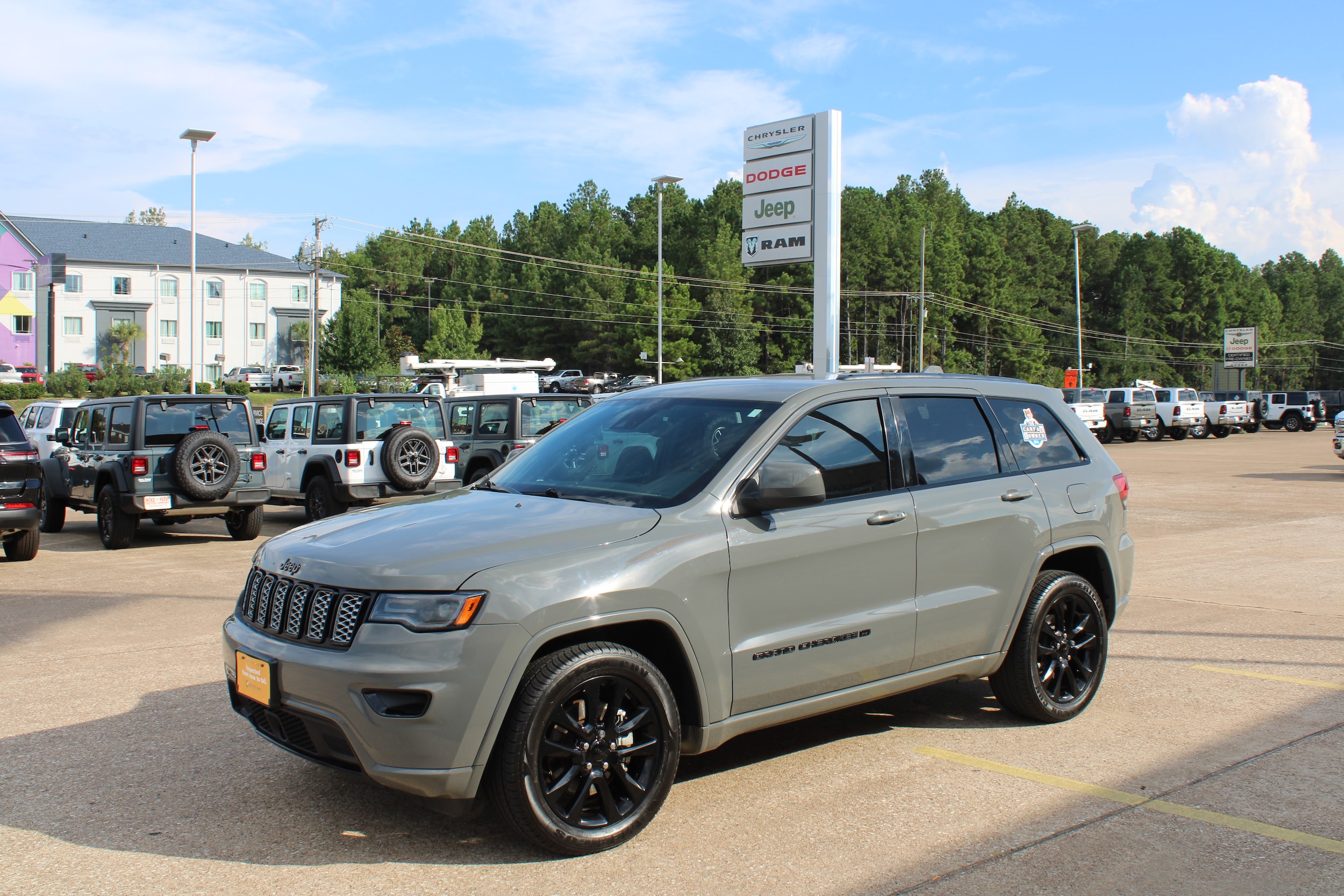 2022 Jeep Grand Cherokee WK Laredo X