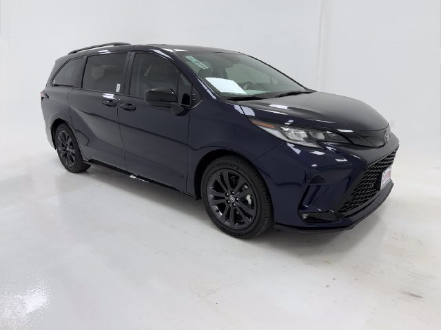 2026 Toyota Sienna XSE 7 PASSENGER