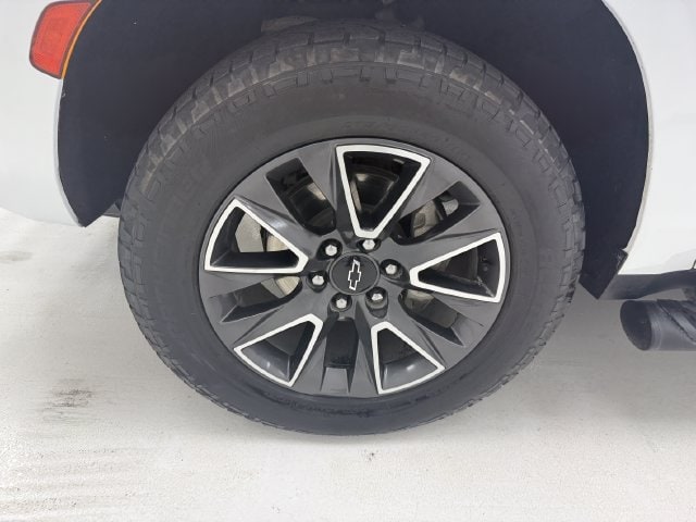 2023 Chevrolet Suburban Z71 - Photo 7