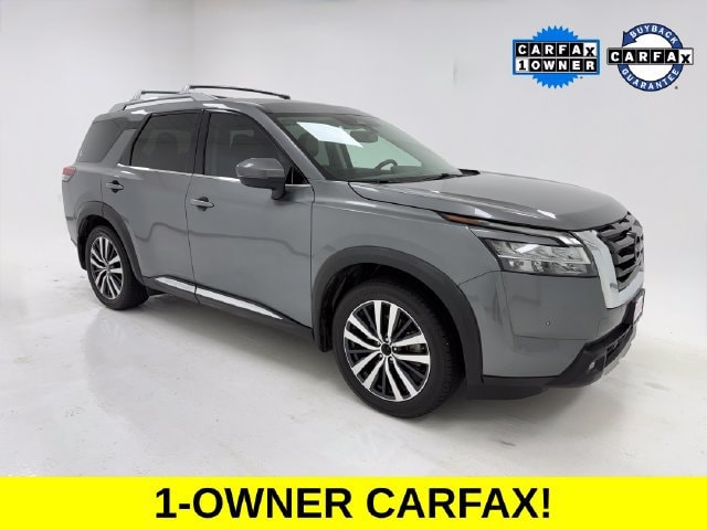 2022 Nissan Pathfinder Platinum