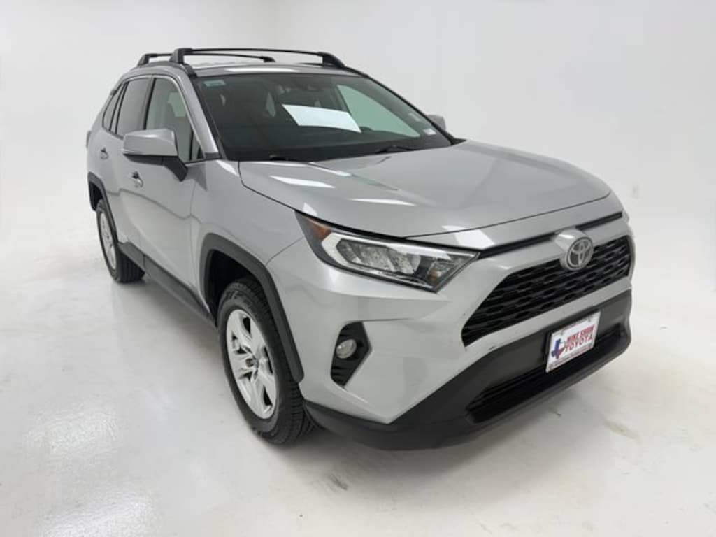 Used 2020 Toyota RAV4 XLE SUV