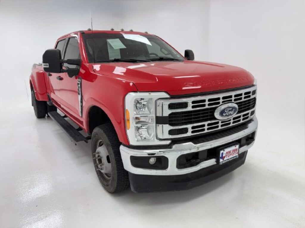 Used 2023 Ford F-350 XLT Truck Crew Cab