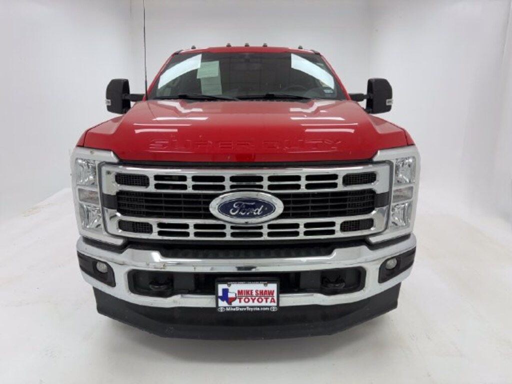 Used 2023 Ford F-350 XLT Truck Crew Cab