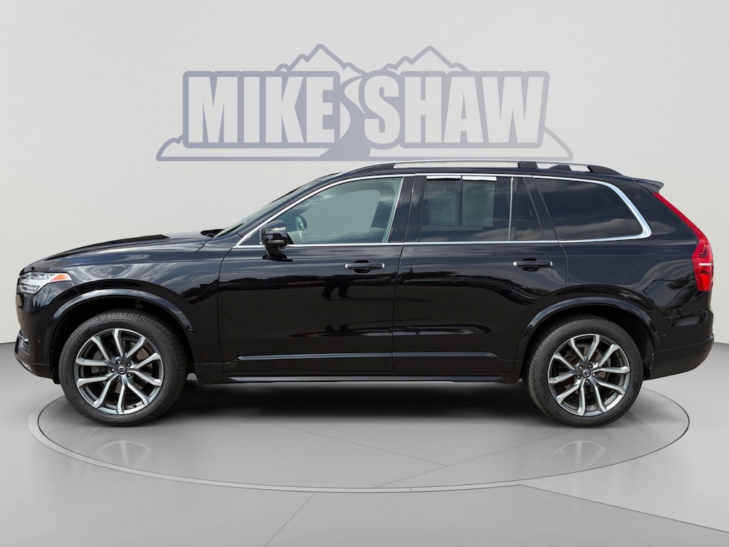 Used 2017 Volvo XC90 Momentum Sport Utility