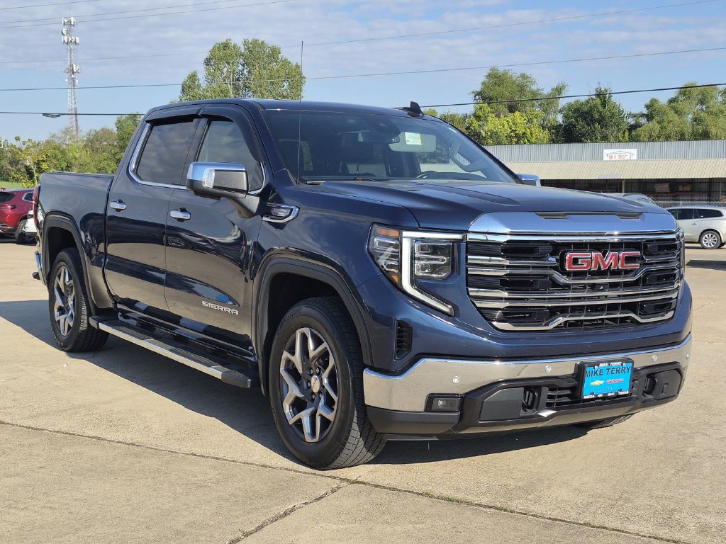 2022 GMC Sierra 1500 SLT