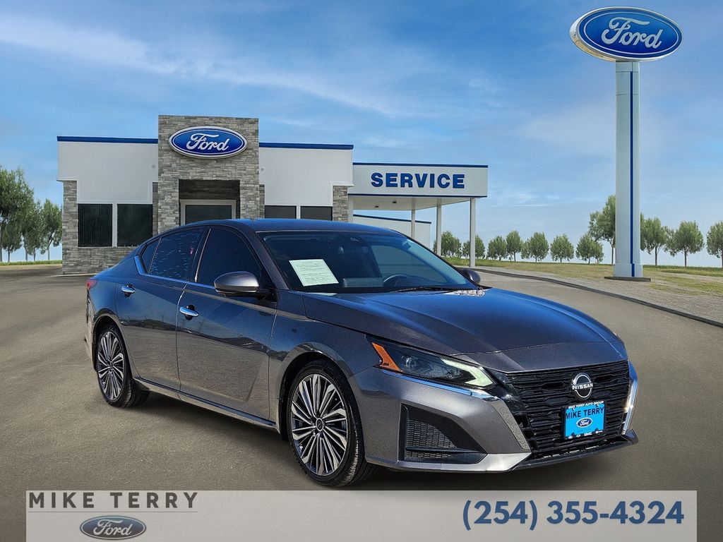 2023 Nissan Altima SL