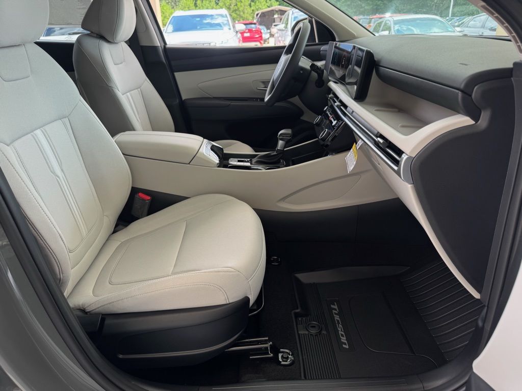 2025 Hyundai Tucson SEL - Photo 18