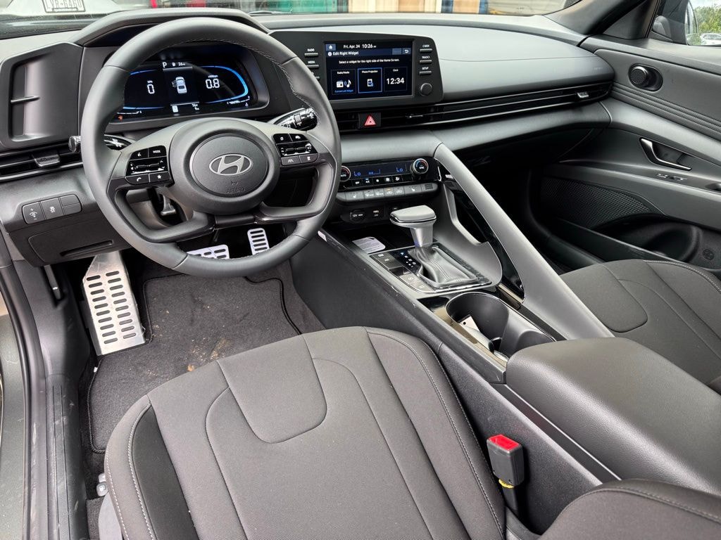 New 2026 Hyundai Elantra SEL Sport Sedan