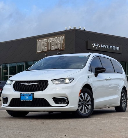 2024 Chrysler Pacifica Plug-In Hybrid Select Van Passenger Van