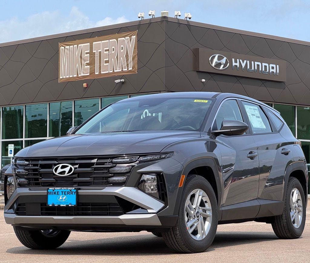 New 2026 Hyundai Tucson SE FWD SUV