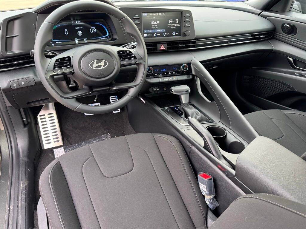 New 2026 Hyundai Elantra SEL Sport Sedan