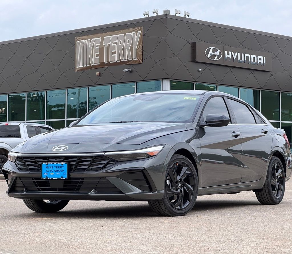 New 2026 Hyundai Elantra SEL Sport Sedan