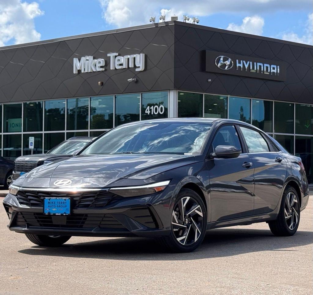 New 2026 Hyundai Elantra Limited Sedan