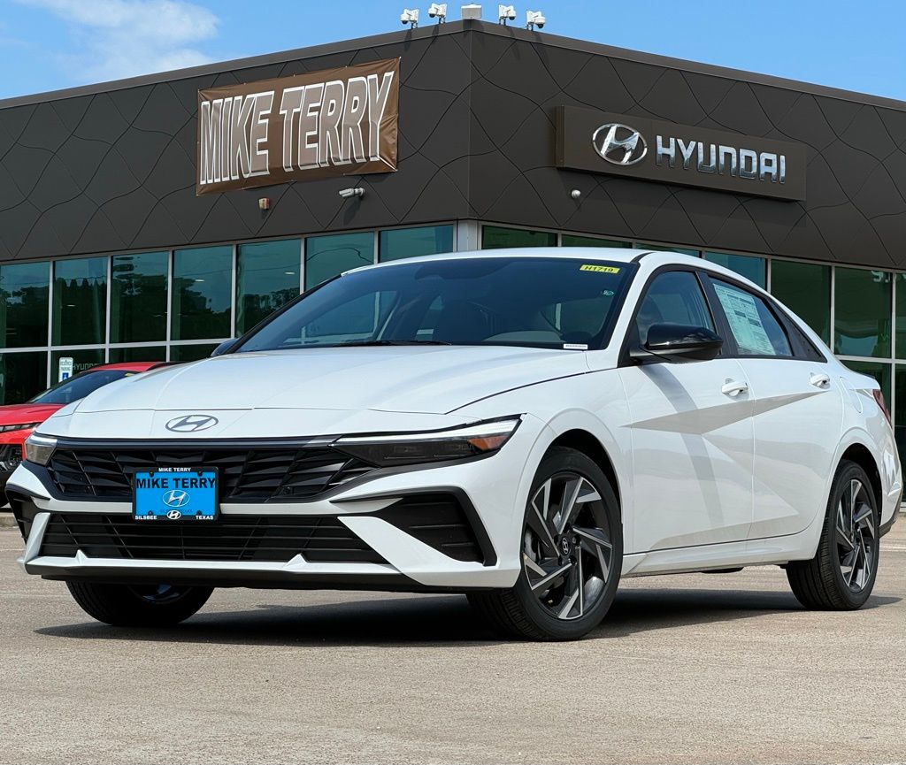 2025 Hyundai Elantra SEL