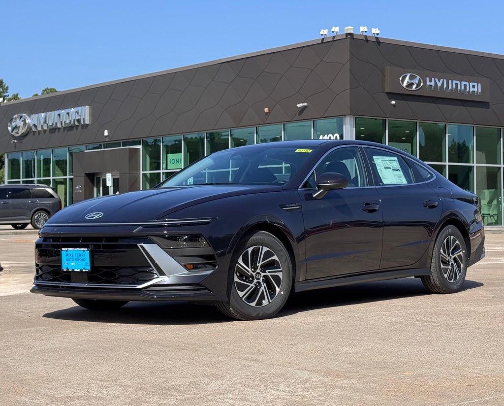 New 2026 Hyundai Sonata Hybrid Blue Sedan