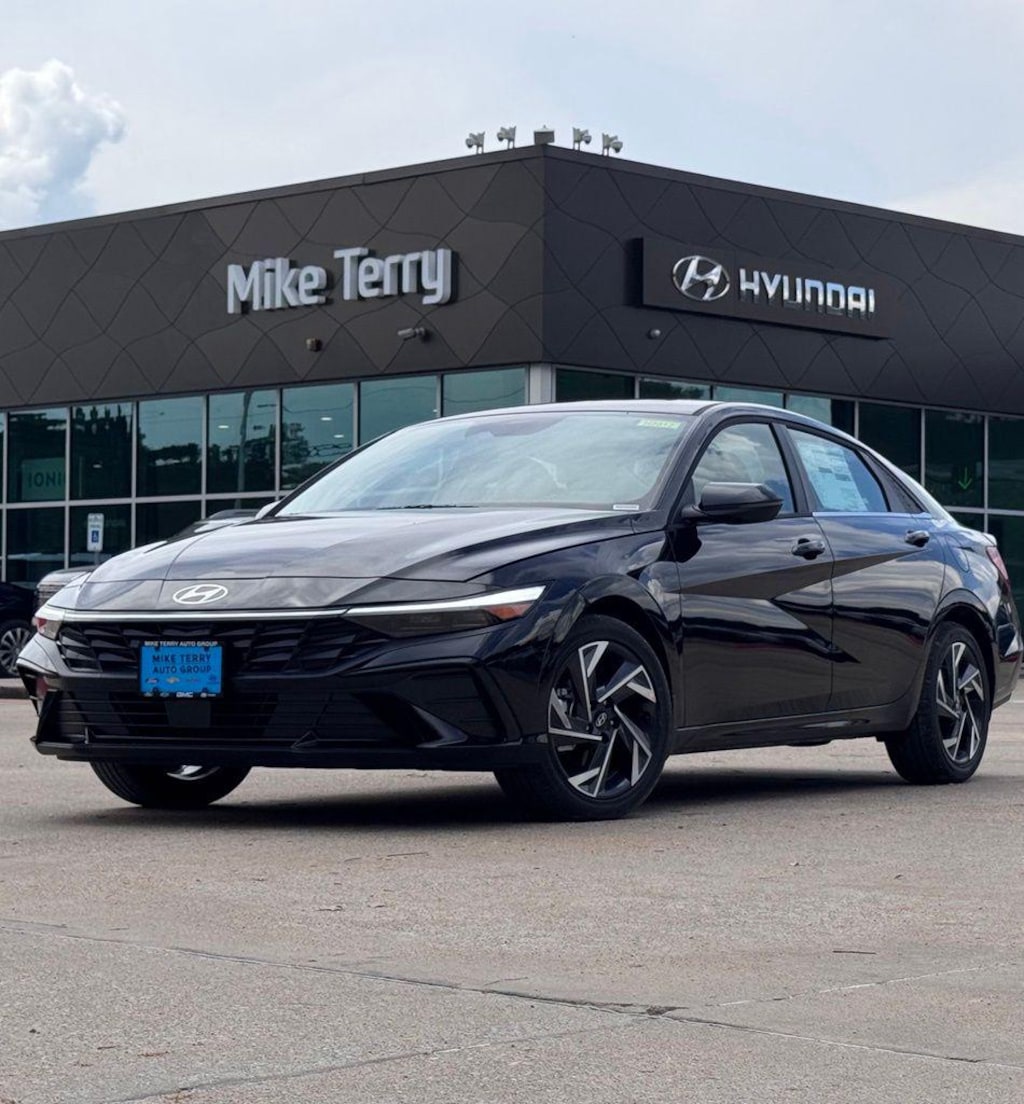 New 2026 Hyundai Elantra Limited Sedan